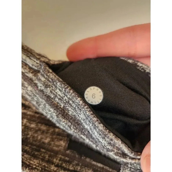 Lululemon Run On Joggers Gray Heathered Size 6 - Picture 6 of 11